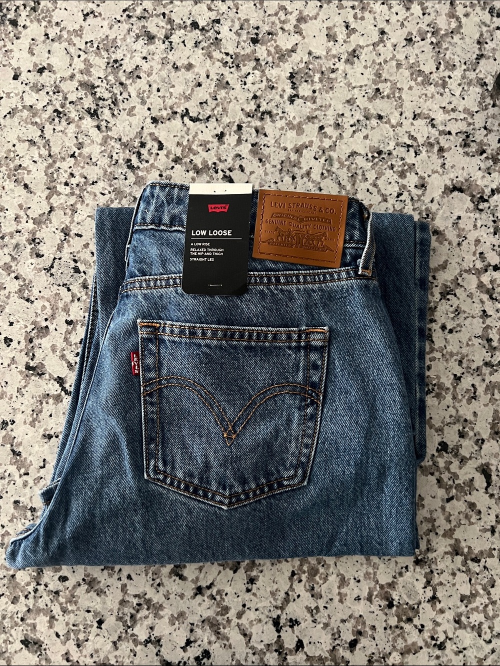 Levi's Low Loose Jeans - New With Tags